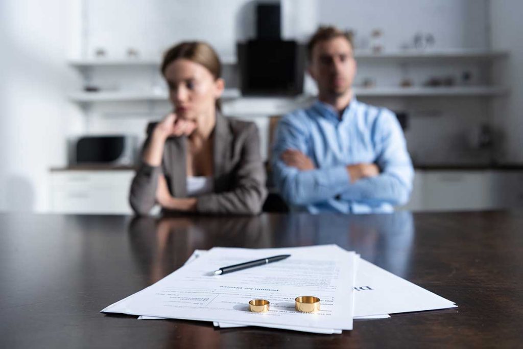 divorcing couple, navigating the legal process of divorce
